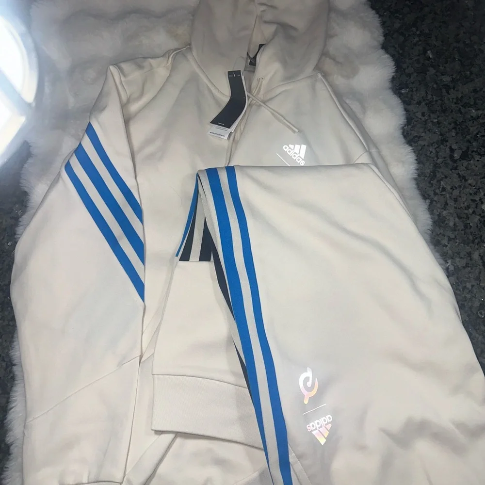 Adidas Cream Hoodie with Blue Stripes & pants. Set - Picture 2 of 4